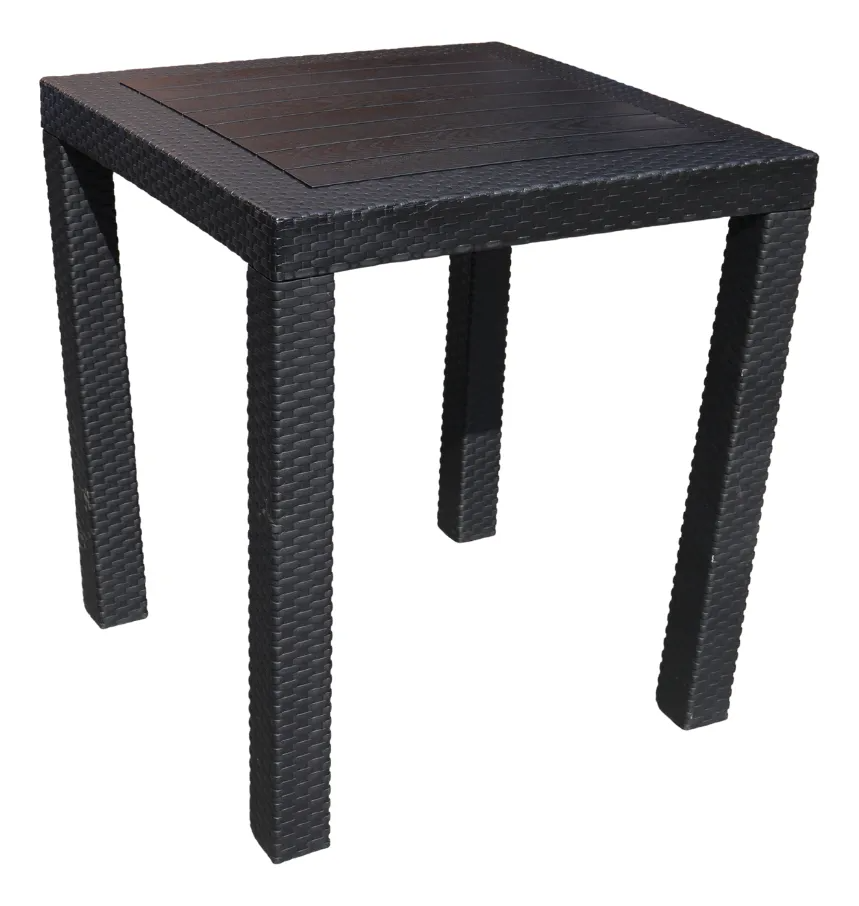 Mesa Estilo Ratán con 4 Bancos