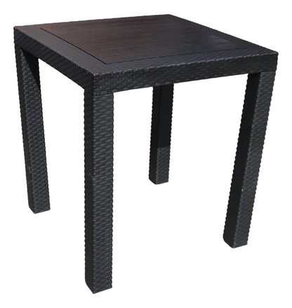Mesa Estilo Ratán con 4 Bancos